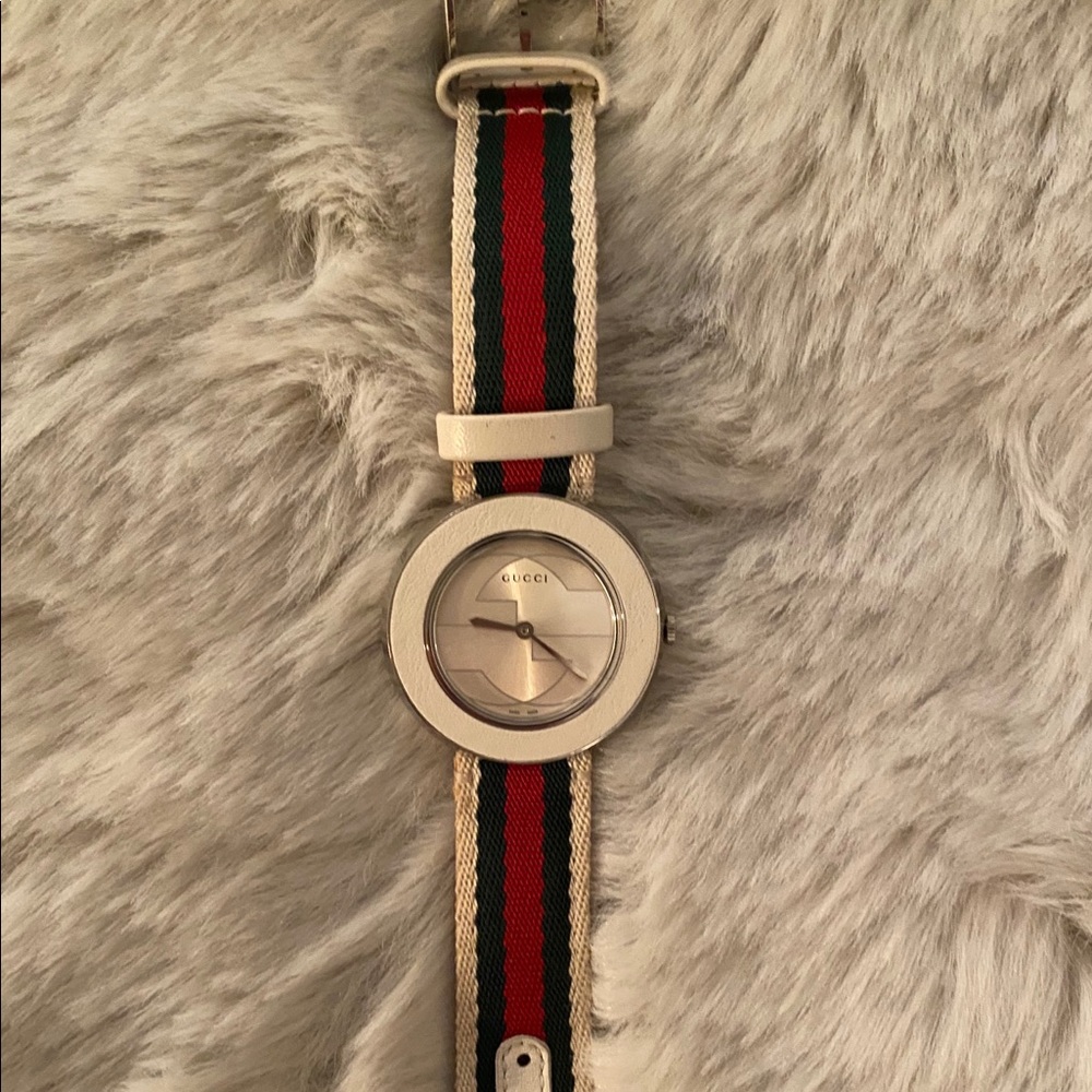 Women’s Gucci watch